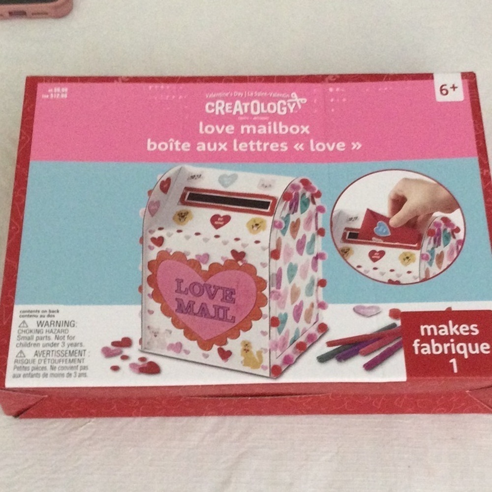 Creatology Love Mailbox Kit - Pink and Red